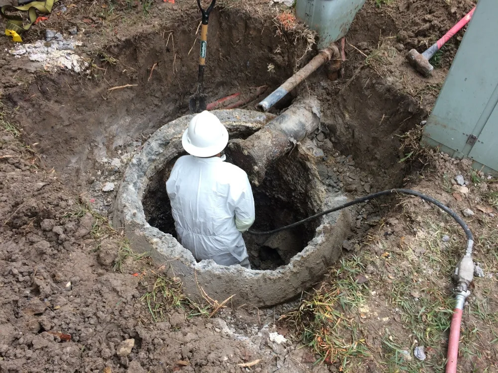 48" Manhole Champions Villiage – photo 3