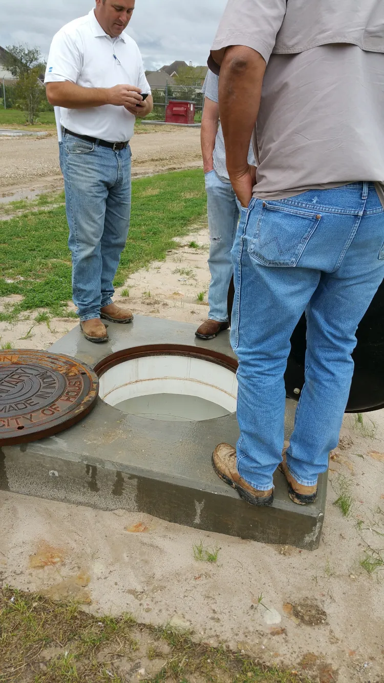 60" and 48" Manhole Repairs – photo 24